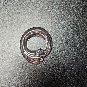 🔴Silver Circular Metal Scarf Holder🔴